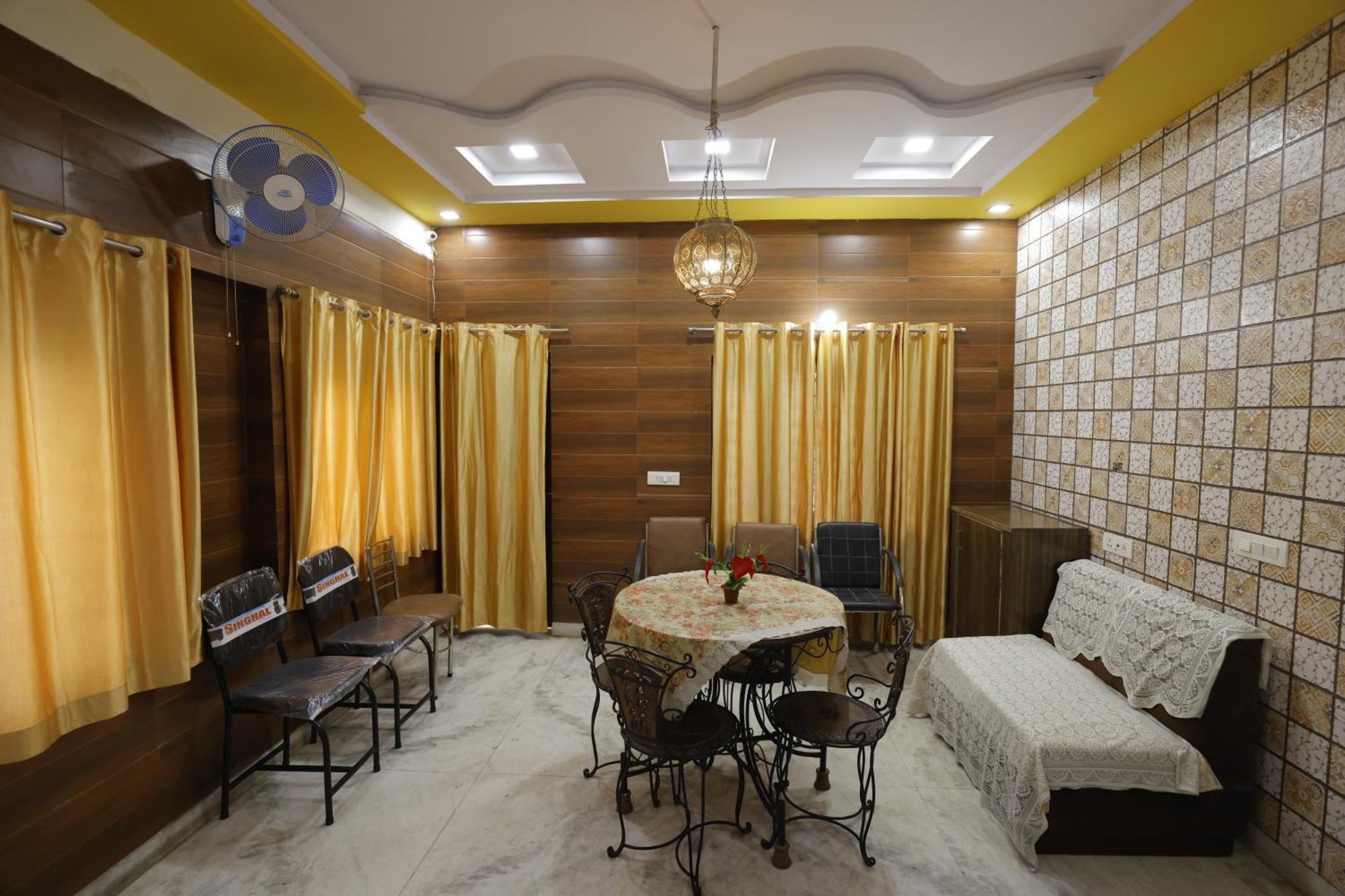 Basil Inn Home Stay Walking Distance From Taj Mahal Agra 아그라 외부 사진